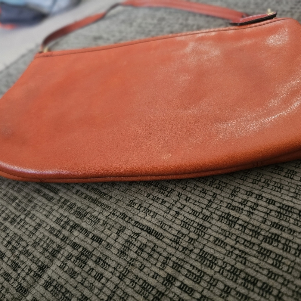 Coach Cross Body Purse - Picture 8 of 8